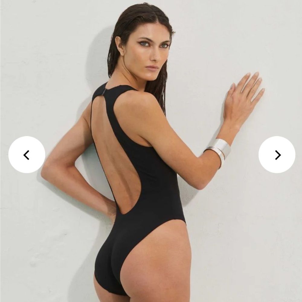 Robin Piccone Swimwear